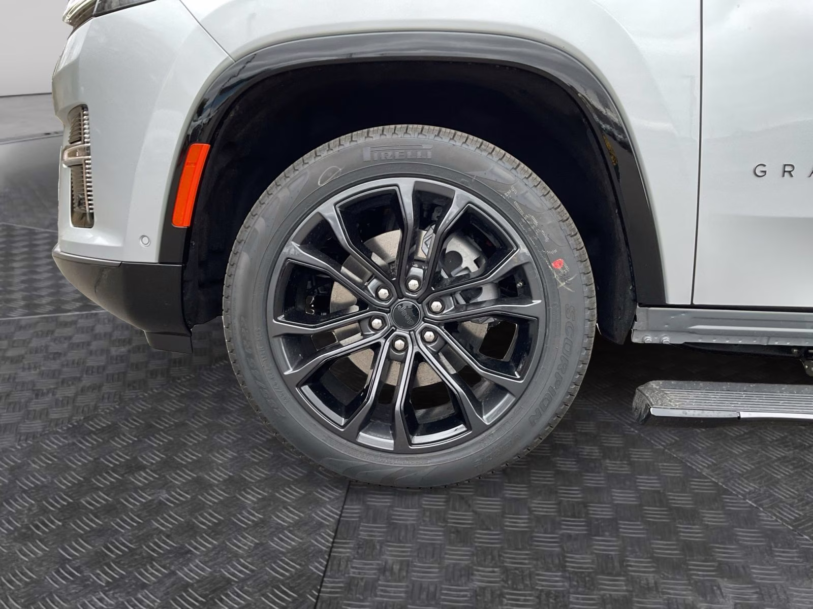 2026 Silver Zynith Jeep Grand Wagoneer L Summit Obsidian 4X4 SUV