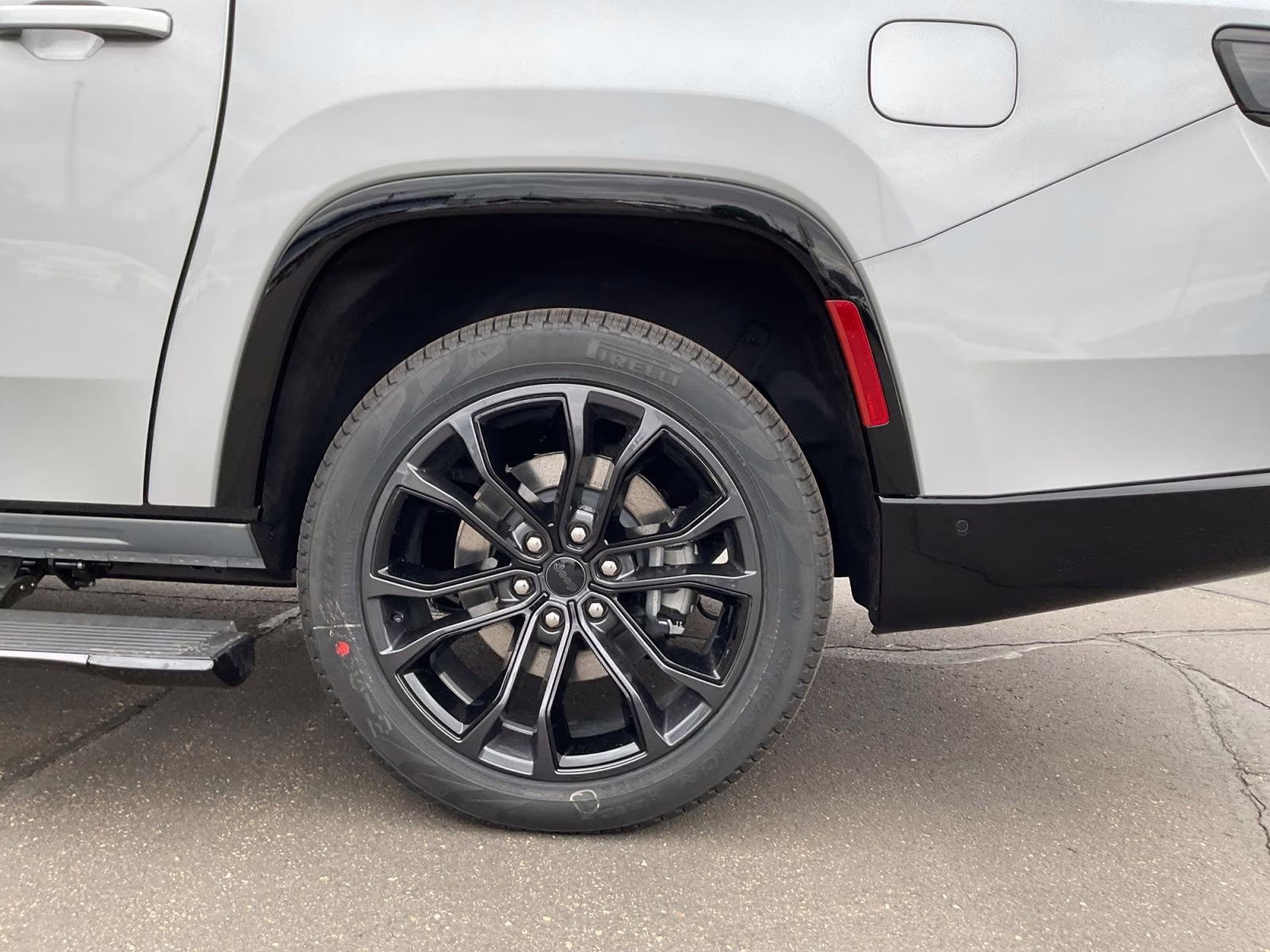 2026 Silver Zynith Jeep Grand Wagoneer L Summit Obsidian 4X4 SUV