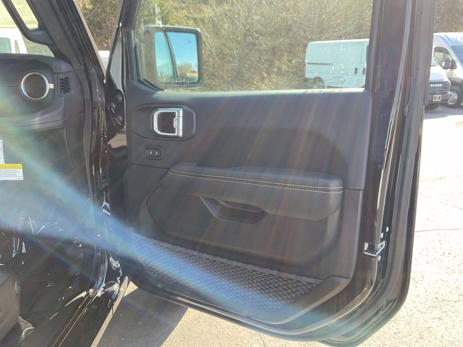 2026 Black Clearcoat Jeep Gladiator Sahara 4X4 Truck