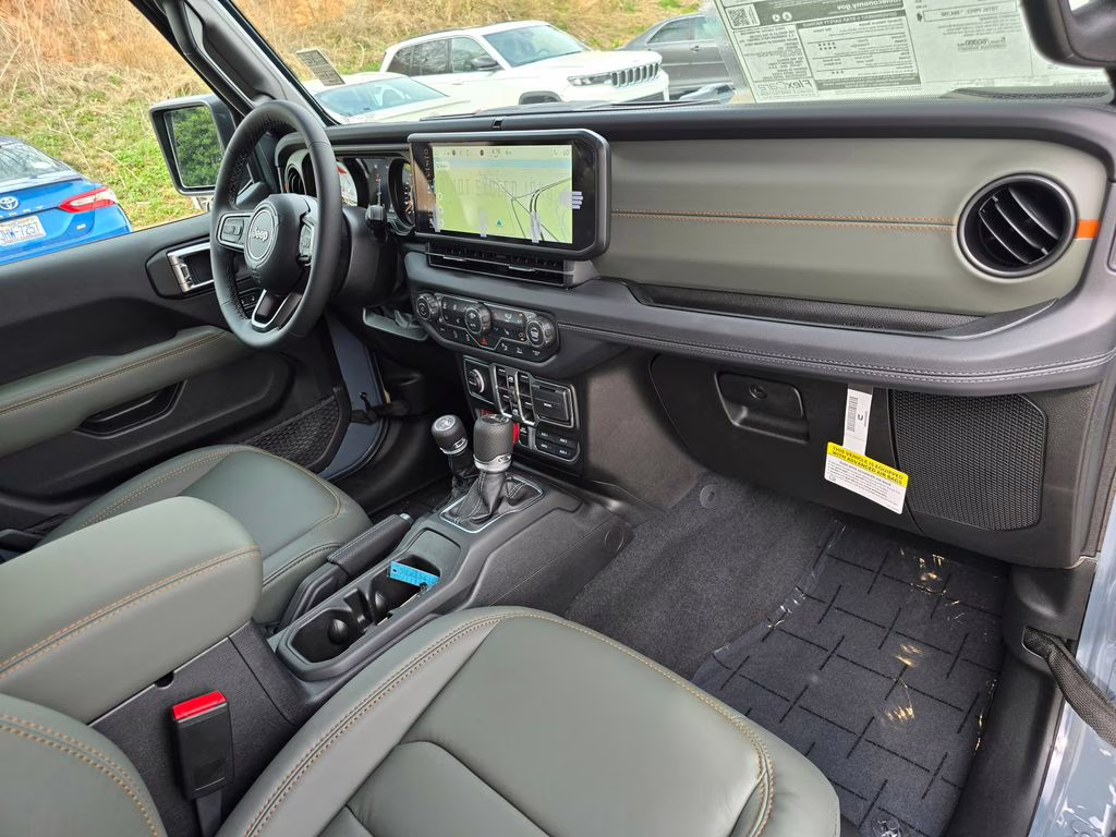 2026 Anvil Clearcoat Jeep Gladiator Mojave 4X4 Truck