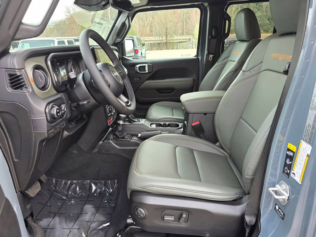 2026 Anvil Clearcoat Jeep Gladiator Mojave 4X4 Truck