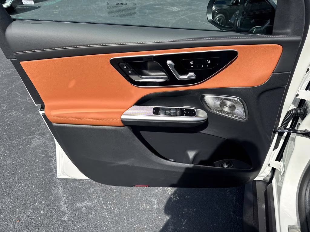 2026 194/149white Mercedes-Benz GLC GLC 300 AWD SUV