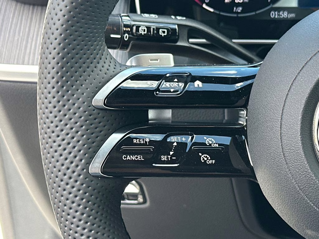 2026 194/149white Mercedes-Benz GLC GLC 300 AWD SUV