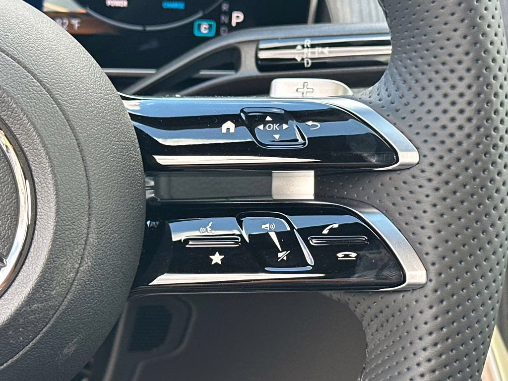 2026 194/149white Mercedes-Benz GLC GLC 300 AWD SUV