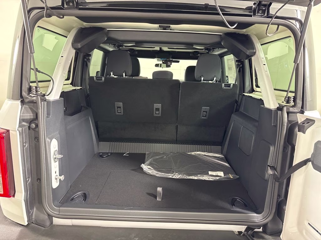 2026 Oxford White Ford Bronco Big Bend 4X4 SUV