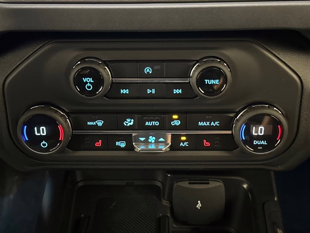 2026 Oxford White Ford Bronco Big Bend 4X4 SUV