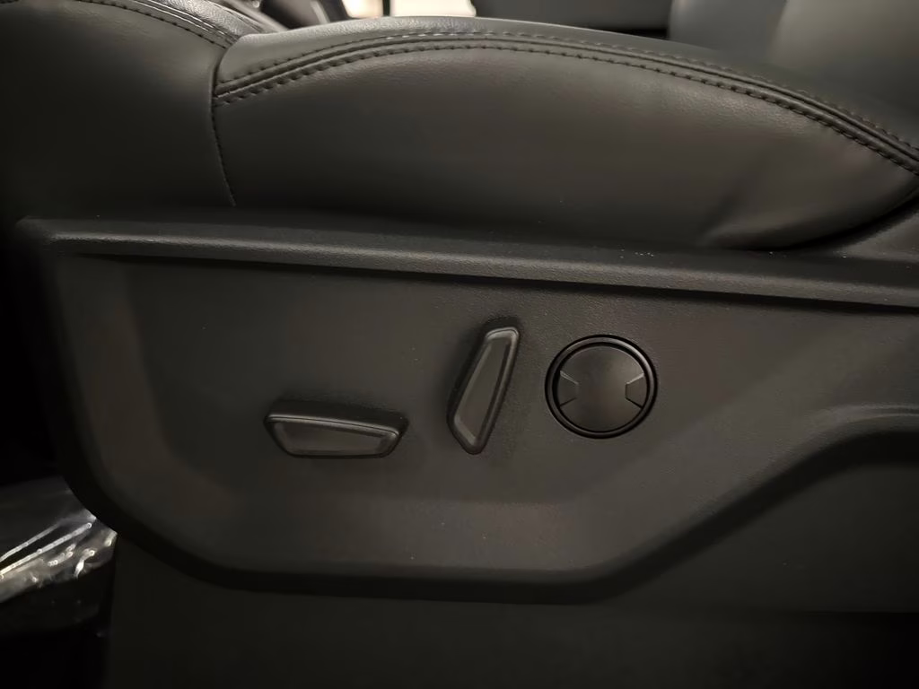 2026 Agate Black Metallic Ford Expedition Max Active RWD SUV