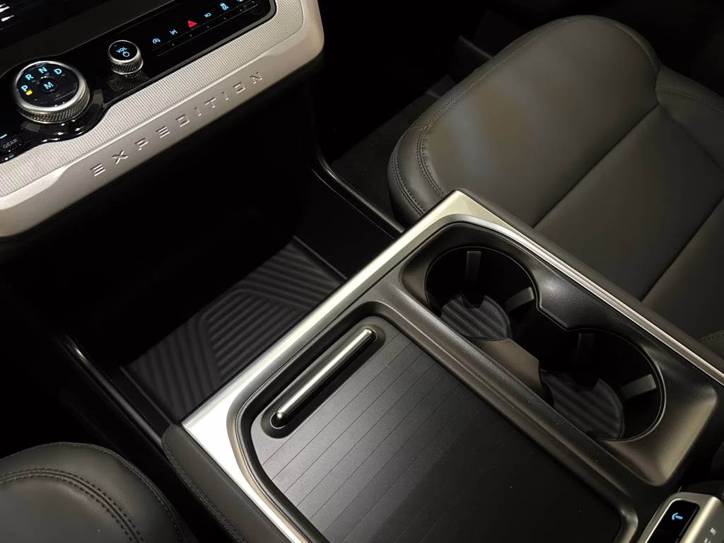 2026 Agate Black Metallic Ford Expedition Max Active RWD SUV