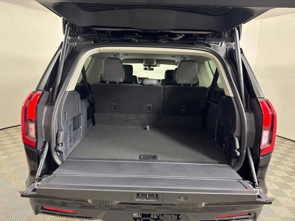 2026 Agate Black Metallic Ford Expedition Max Active RWD SUV