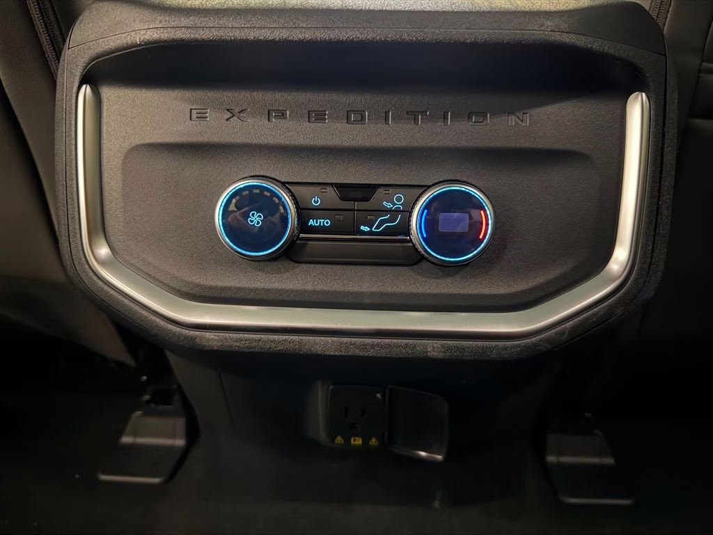 2026 Agate Black Metallic Ford Expedition Max Active RWD SUV