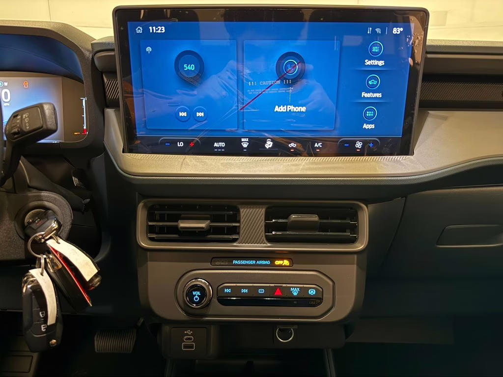 2026 Oxford White Ford Maverick XL AWD Truck