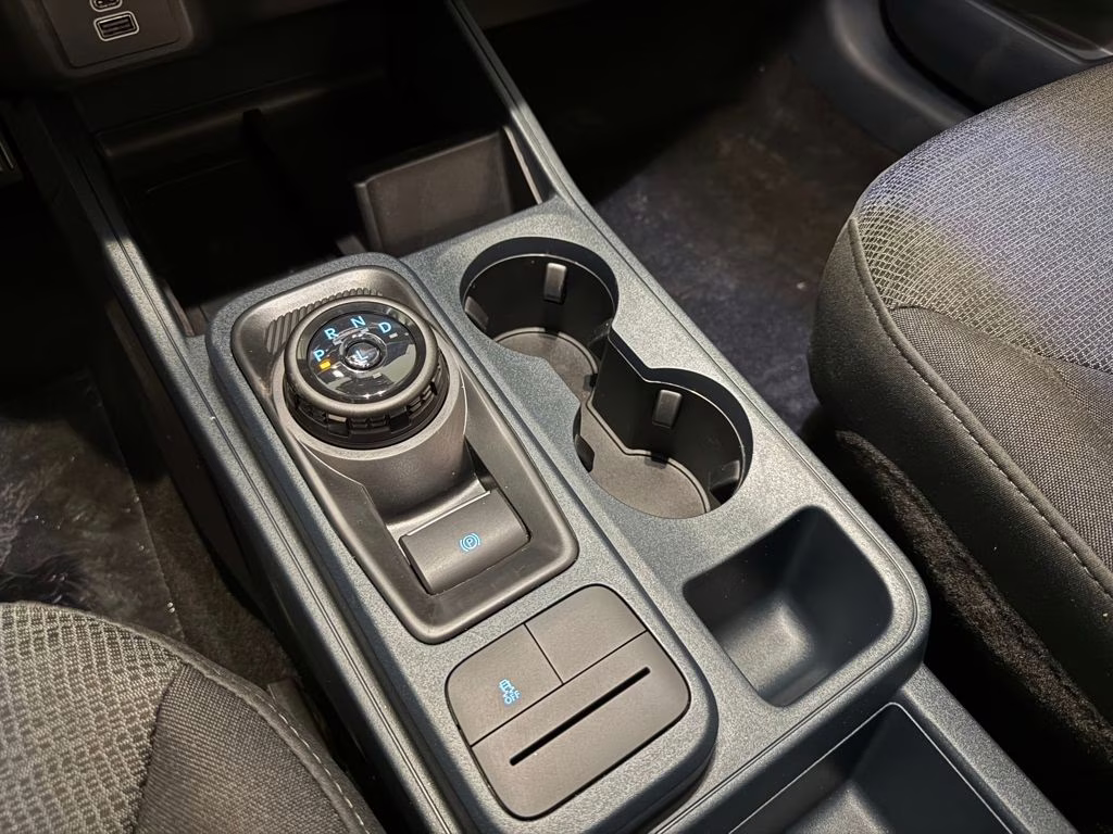 2026 Oxford White Ford Maverick XL AWD Truck