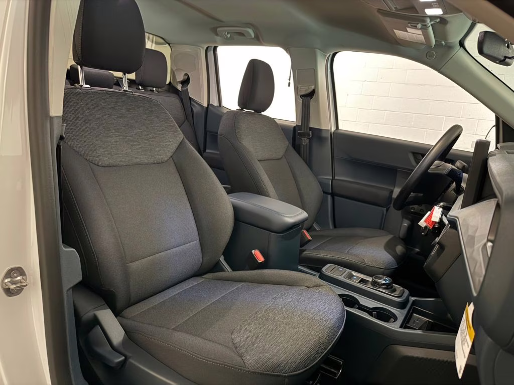 2026 Oxford White Ford Maverick XL AWD Truck