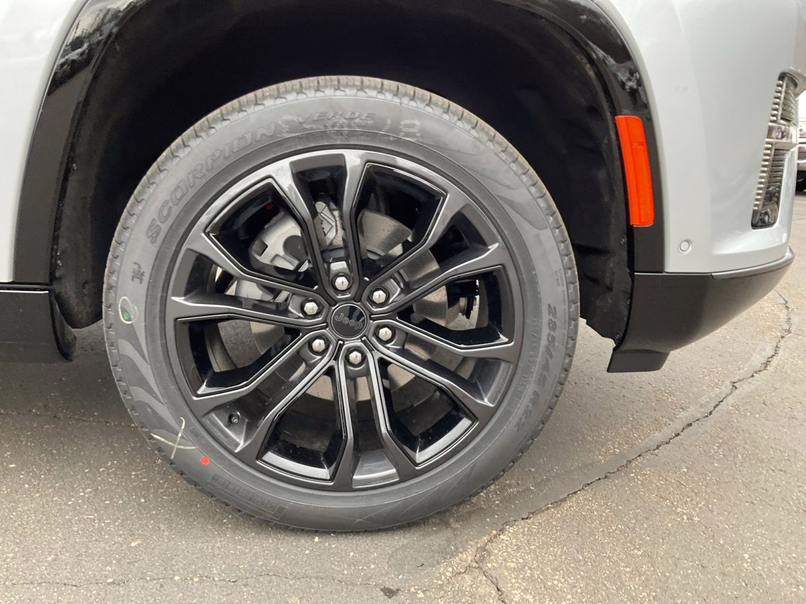 2026 Silver Zynith Jeep Grand Wagoneer L Summit Obsidian 4X4 SUV