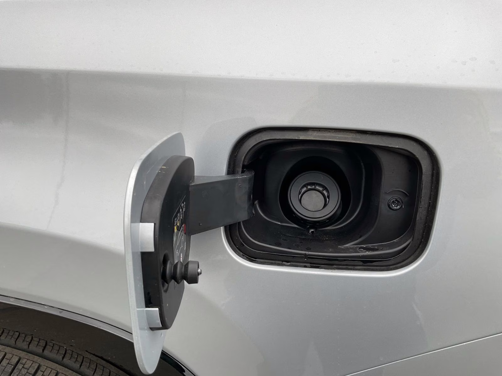 2026 Silver Zynith Jeep Grand Wagoneer L Summit Obsidian 4X4 SUV