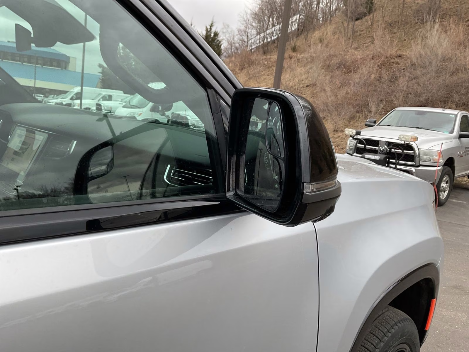 2026 Silver Zynith Jeep Grand Wagoneer L Summit Obsidian 4X4 SUV