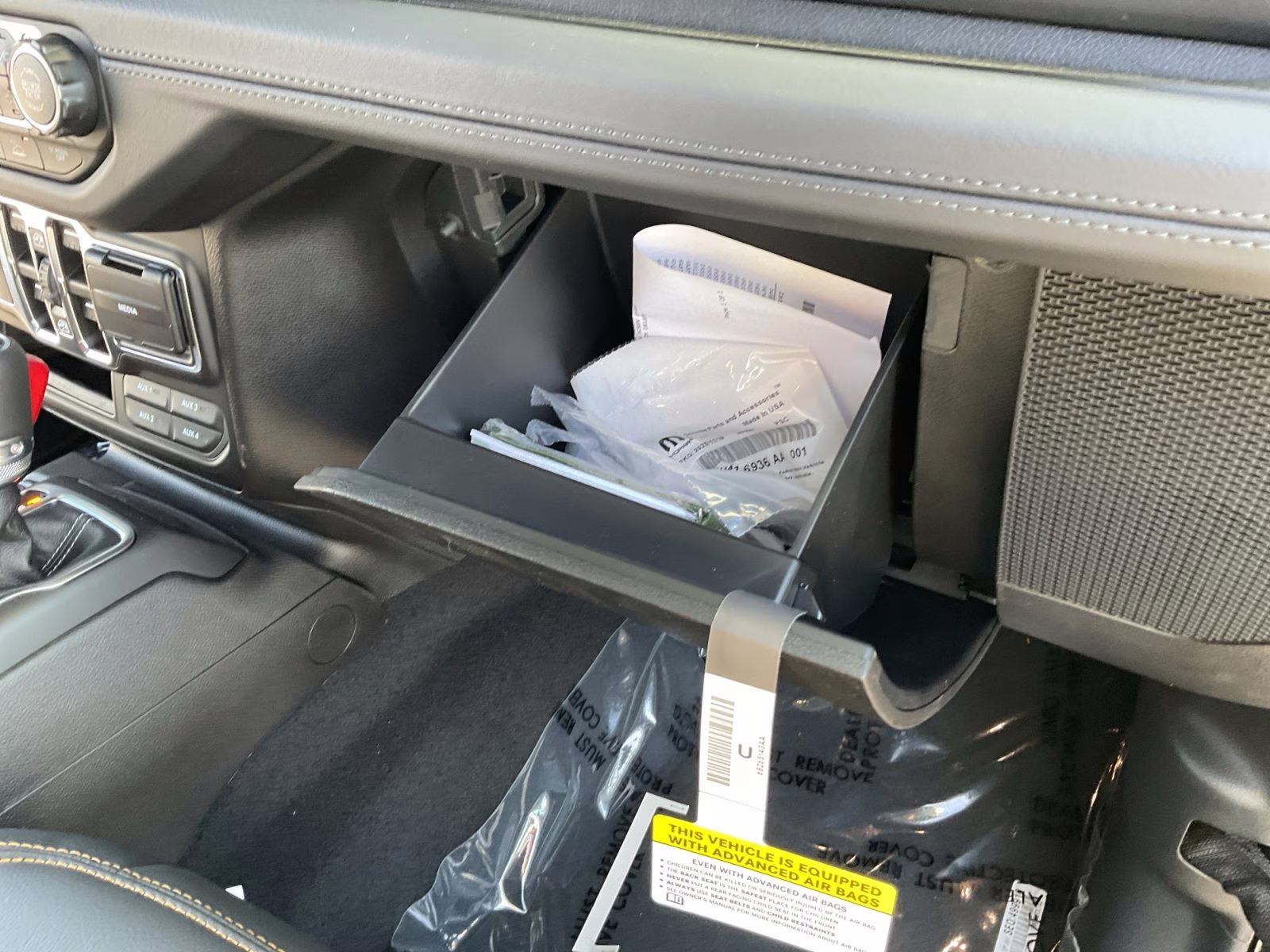 2026 Black Clearcoat Jeep Gladiator Sahara 4X4 Truck