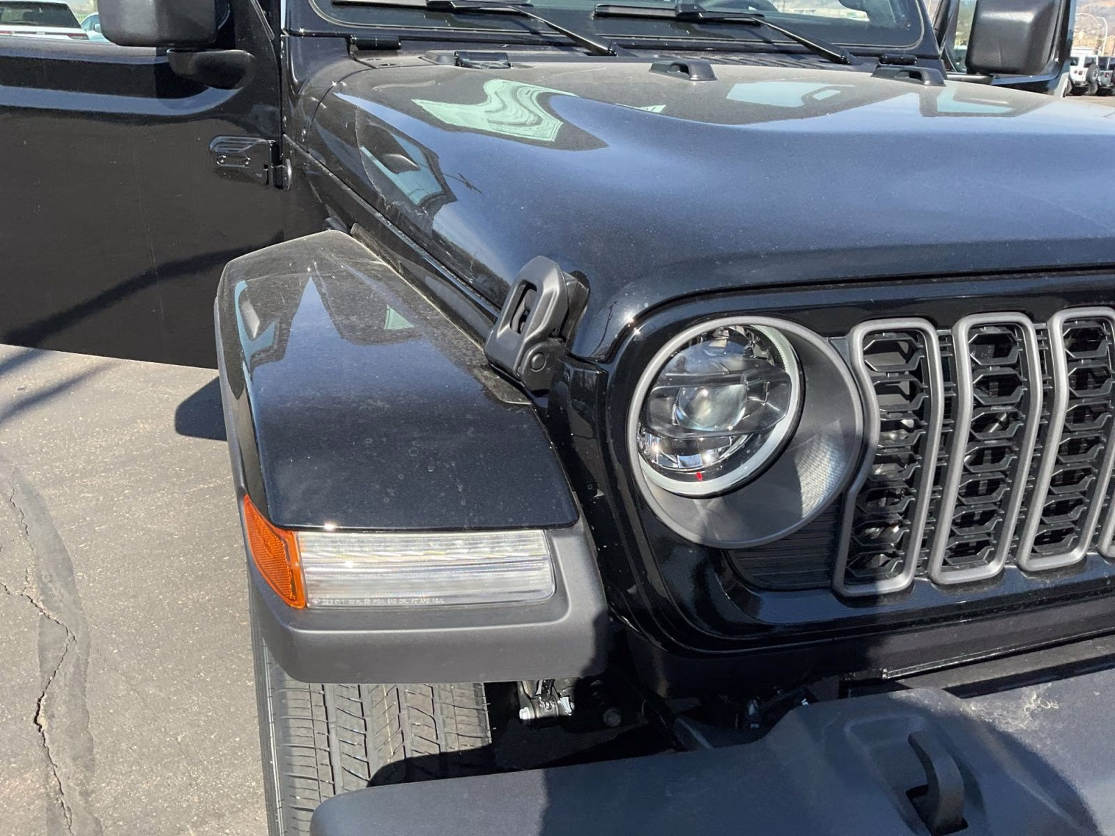 2026 Black Clearcoat Jeep Gladiator Sahara 4X4 Truck