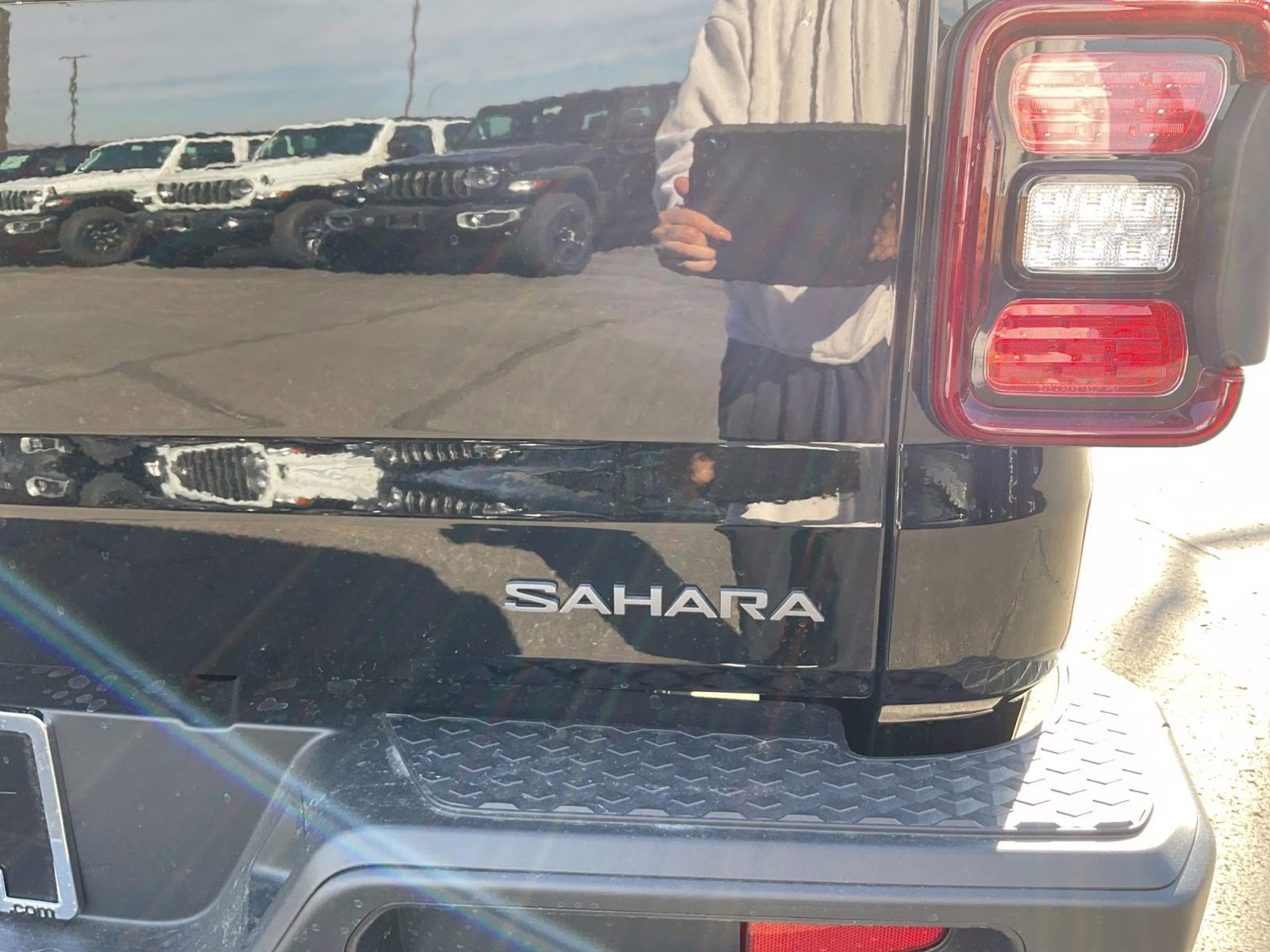 2026 Black Clearcoat Jeep Gladiator Sahara 4X4 Truck