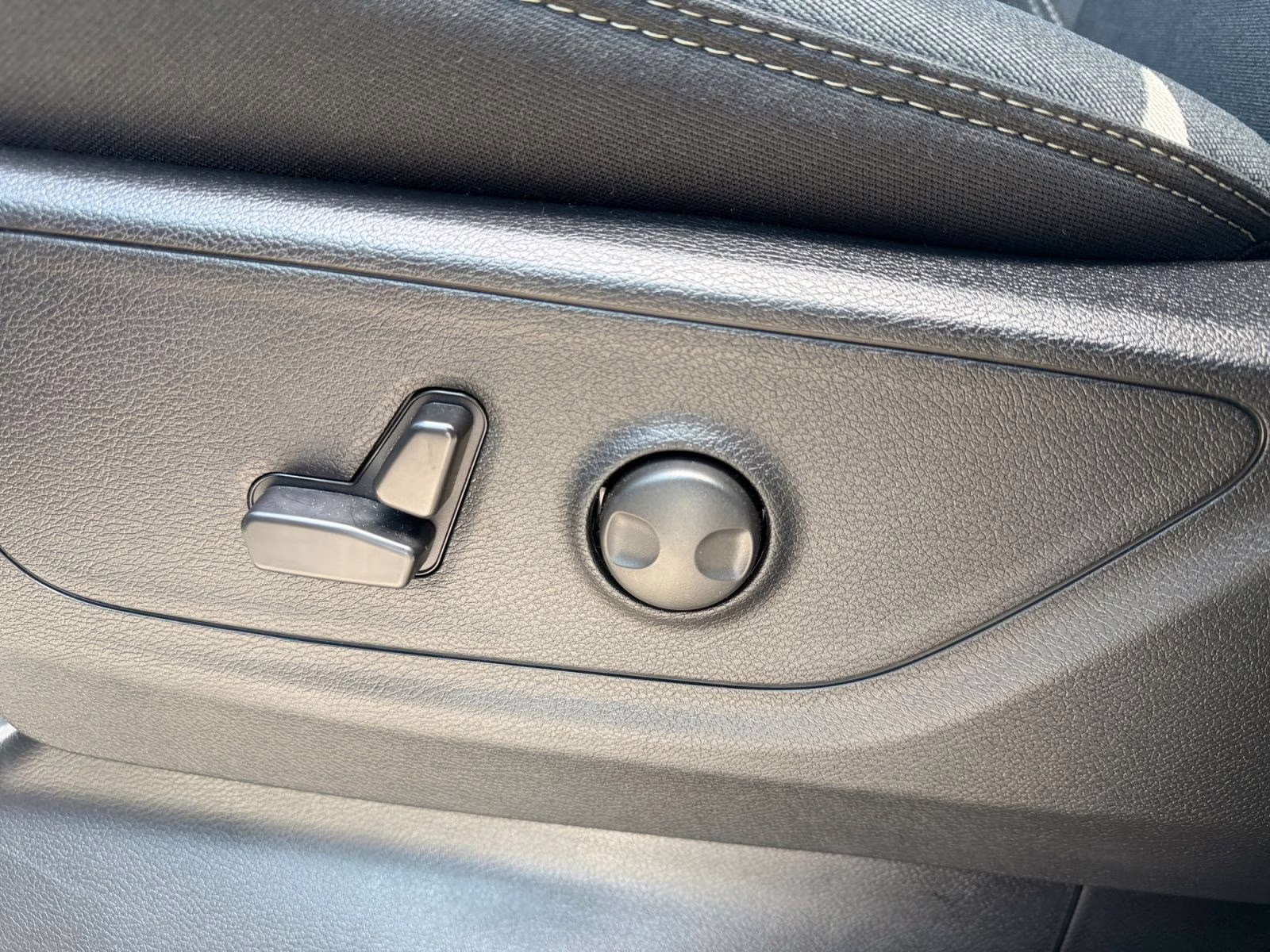 2026 Diamond Black Crystal Pearlcoat Ram 1500 Big Horn/Lone Star 4X4 Truck