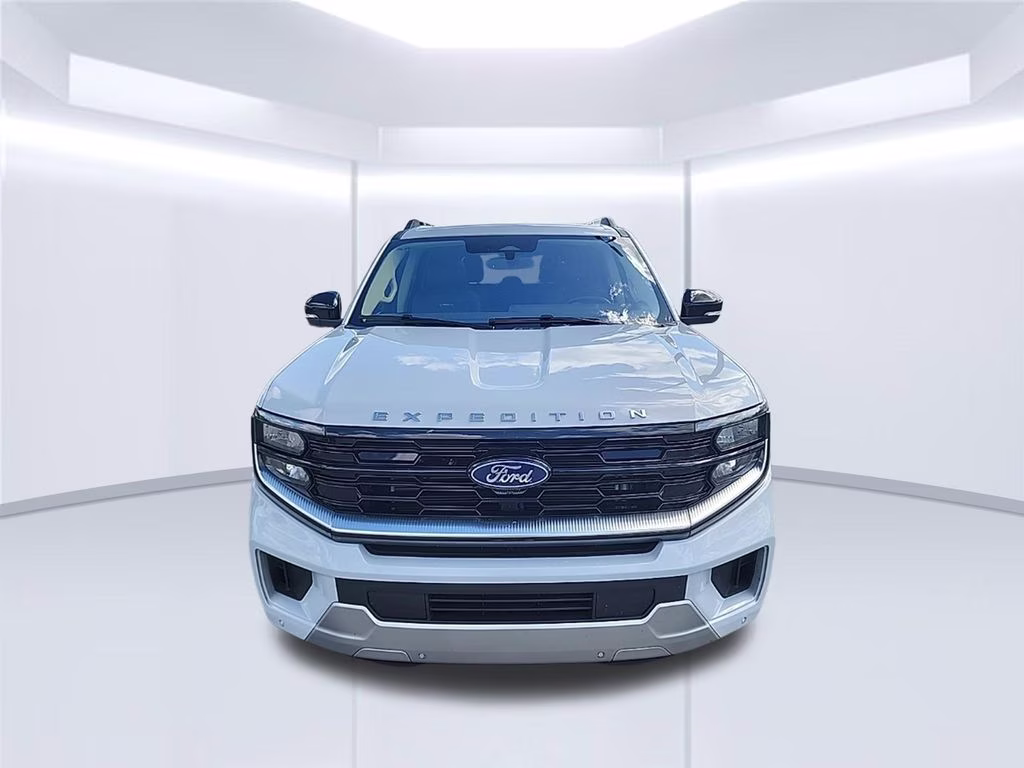 2025 Silver Metallic Ford Expedition Platinum 4X4 SUV