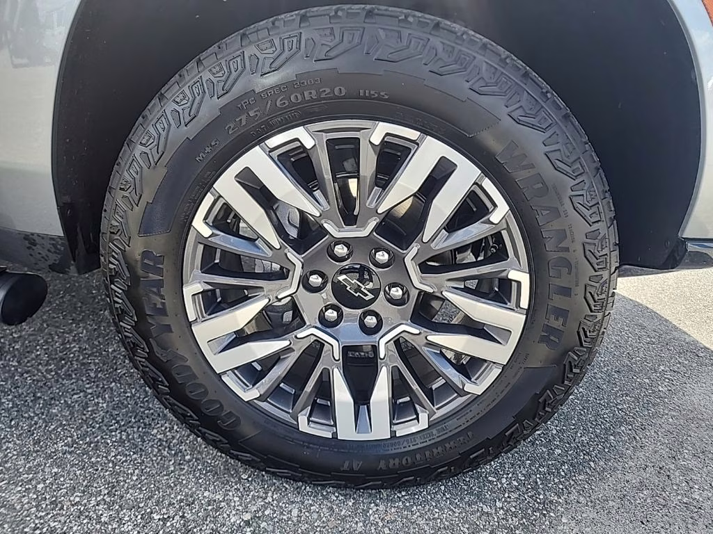 2025 Cypress Gray Chevrolet Suburban Z71 4X4 SUV