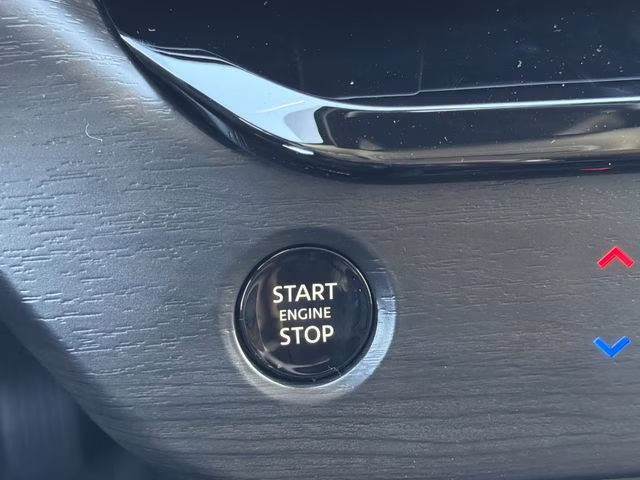 2026 Everest White Pearl Tricoat Nissan Murano SL AWD SUV