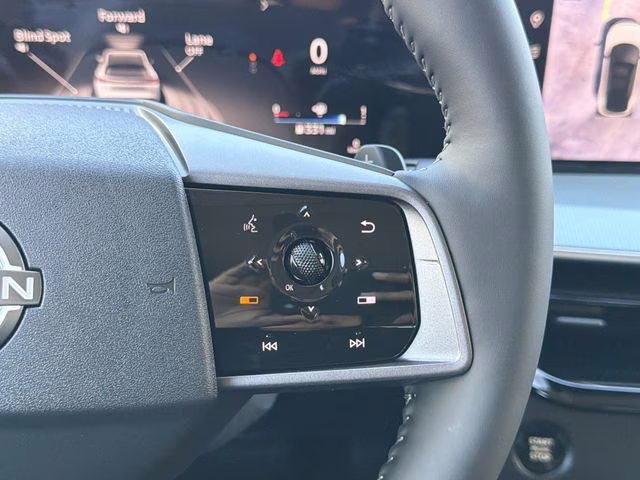 2026 Everest White Pearl Tricoat Nissan Murano SL AWD SUV