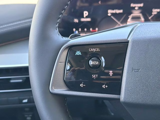 2026 Everest White Pearl Tricoat Nissan Murano SL AWD SUV