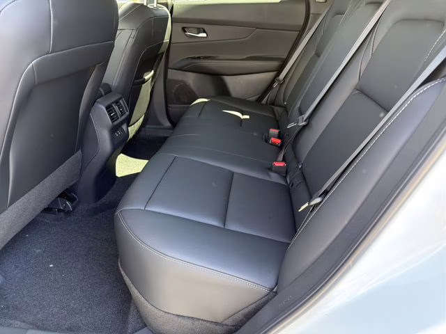 2026 Everest White Pearl Tricoat Nissan Murano SL AWD SUV