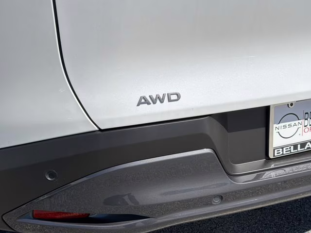 2026 Everest White Pearl Tricoat Nissan Murano SL AWD SUV