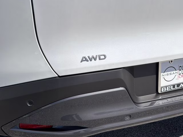 2026 Everest White Pearl Tricoat Nissan Murano SL AWD SUV