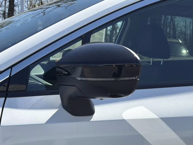 2026 Everest White Pearl Tricoat Nissan Murano SL AWD SUV