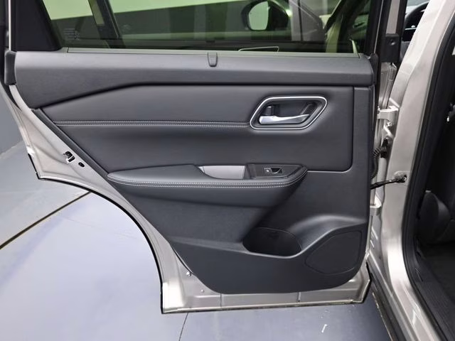 2026 Champagne Silver Metallic Nissan Rogue Platinum AWD SUV