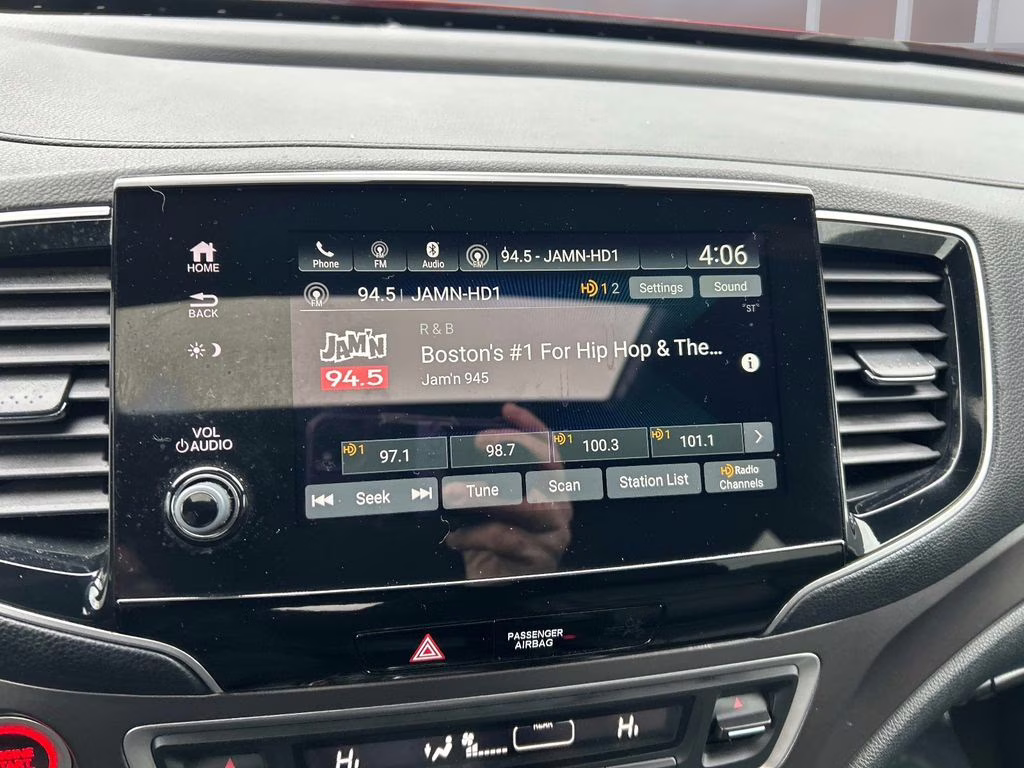 2022 Red Honda Passport EX-L AWD SUV