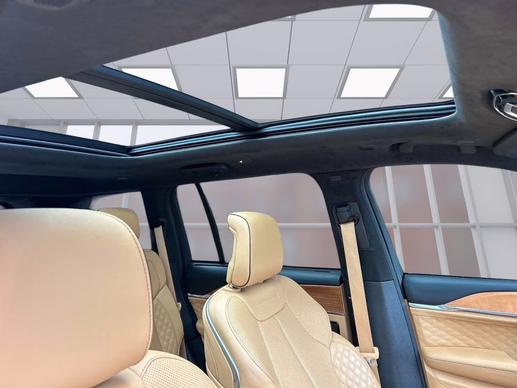 2023 Bright White Clearcoat Jeep Grand Cherokee Summit Reserve 4X4 SUV