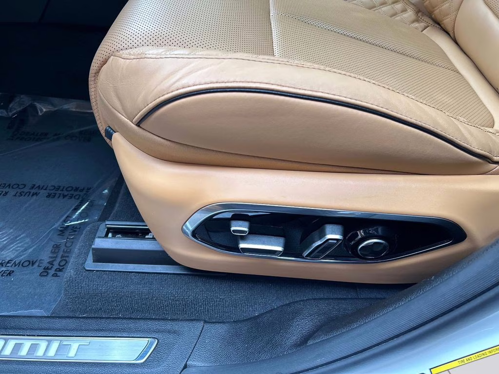 2023 Bright White Clearcoat Jeep Grand Cherokee Summit Reserve 4X4 SUV