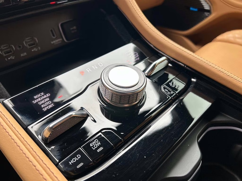 2023 Bright White Clearcoat Jeep Grand Cherokee Summit Reserve 4X4 SUV