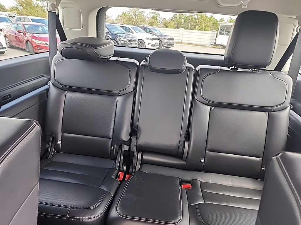 2025 Black Metallic Ford Expedition Max Platinum 4X4 SUV
