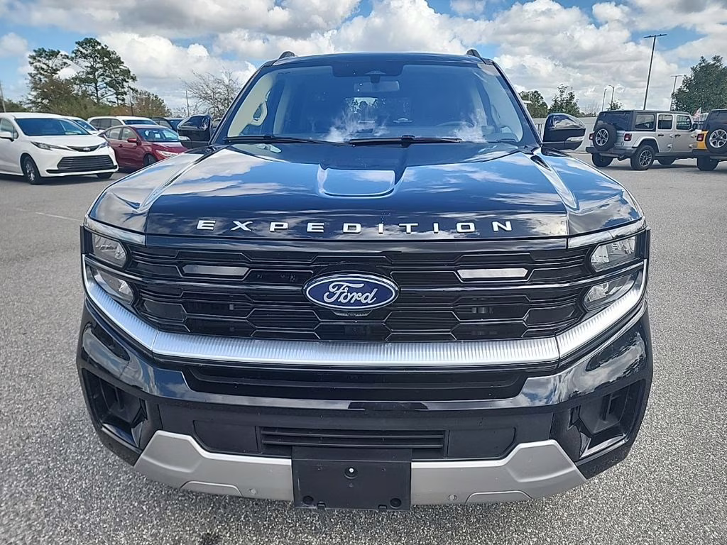 2025 Black Metallic Ford Expedition Max Platinum 4X4 SUV