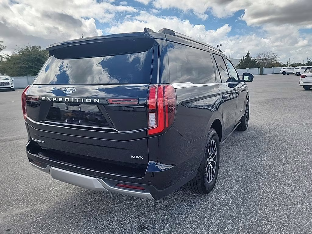 2025 Black Metallic Ford Expedition Max Platinum 4X4 SUV