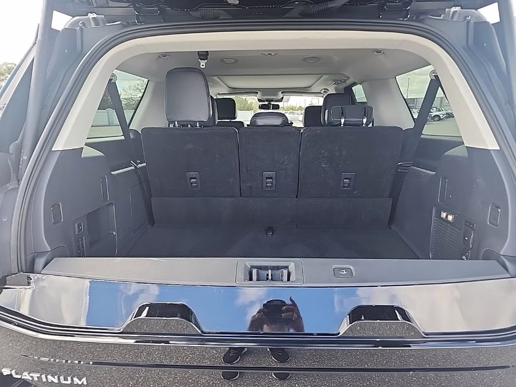 2025 Black Metallic Ford Expedition Max Platinum 4X4 SUV