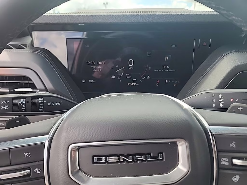 2025 Summit White GMC Yukon XL Denali RWD SUV