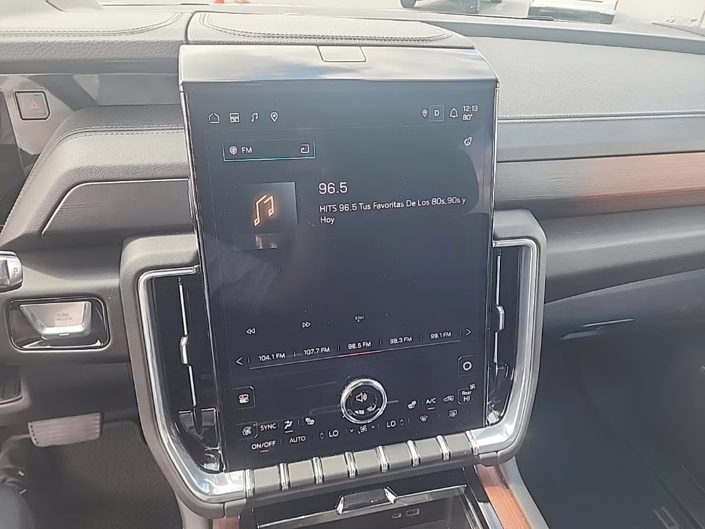 2025 Summit White GMC Yukon XL Denali RWD SUV