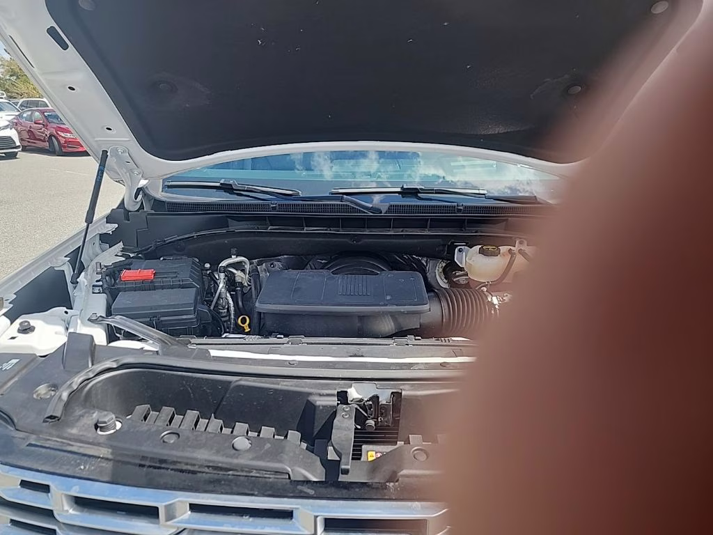 2025 Summit White GMC Yukon XL Denali RWD SUV