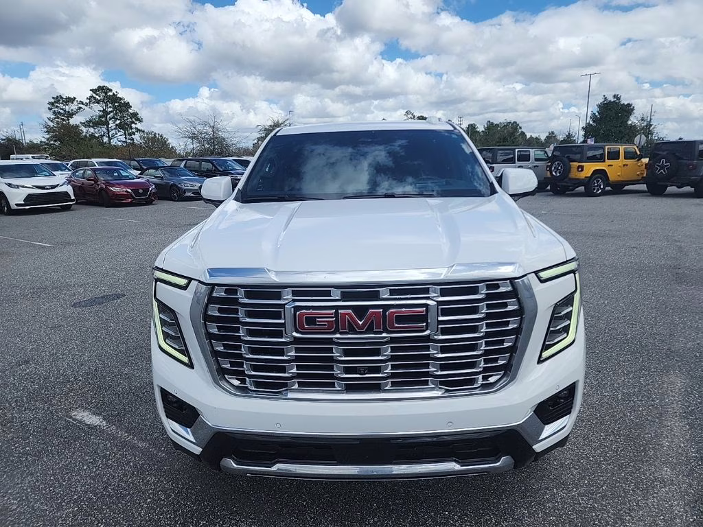 2025 Summit White GMC Yukon XL Denali RWD SUV