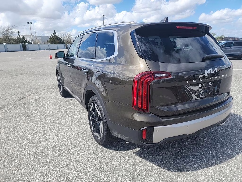 2025 Dark Moss Kia Telluride S AWD SUV