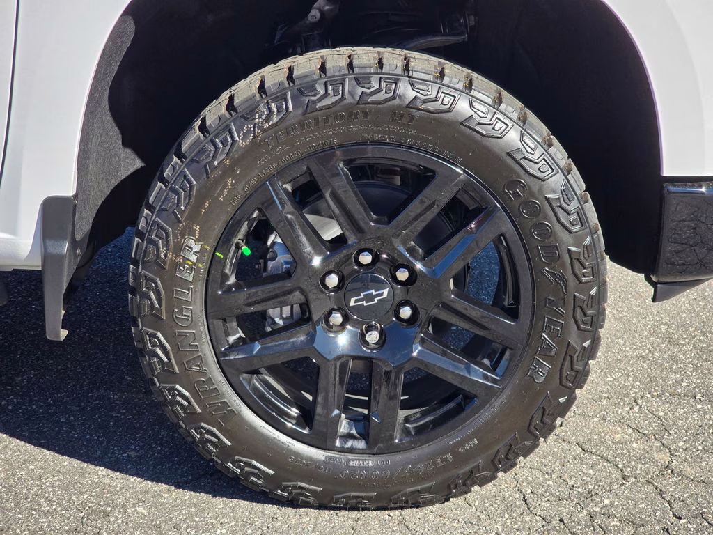 2026 Summit White Chevrolet Silverado 1500 LT Trail Boss 4X4 Truck