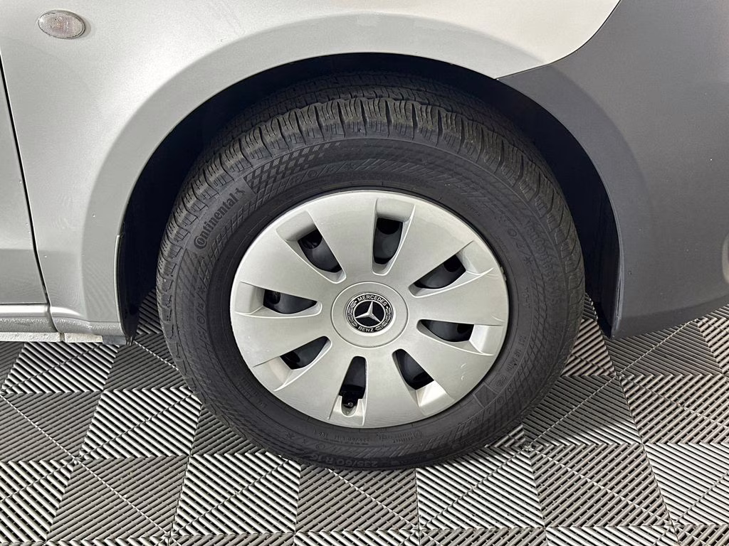 2023 Brilliant Silver Metallic Mercedes-Benz Metris Cargo RWD Van