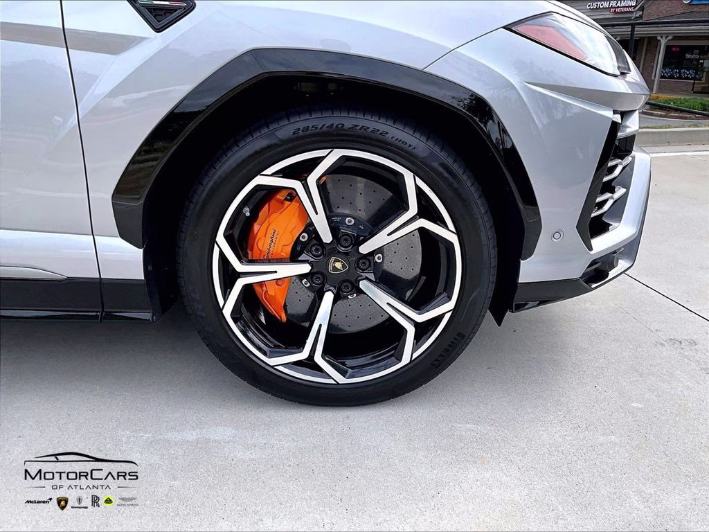 2020 Grigio Nimbus Metallic Lamborghini Urus AWD SUV